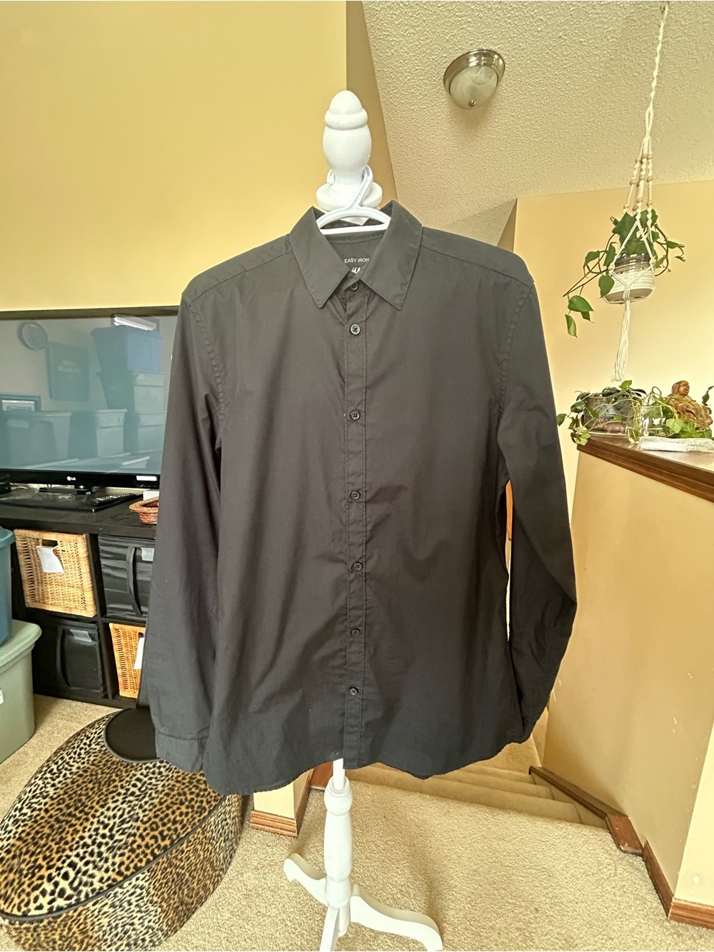 H&M Black Long-Sleeve Button-Up Dress Shirt